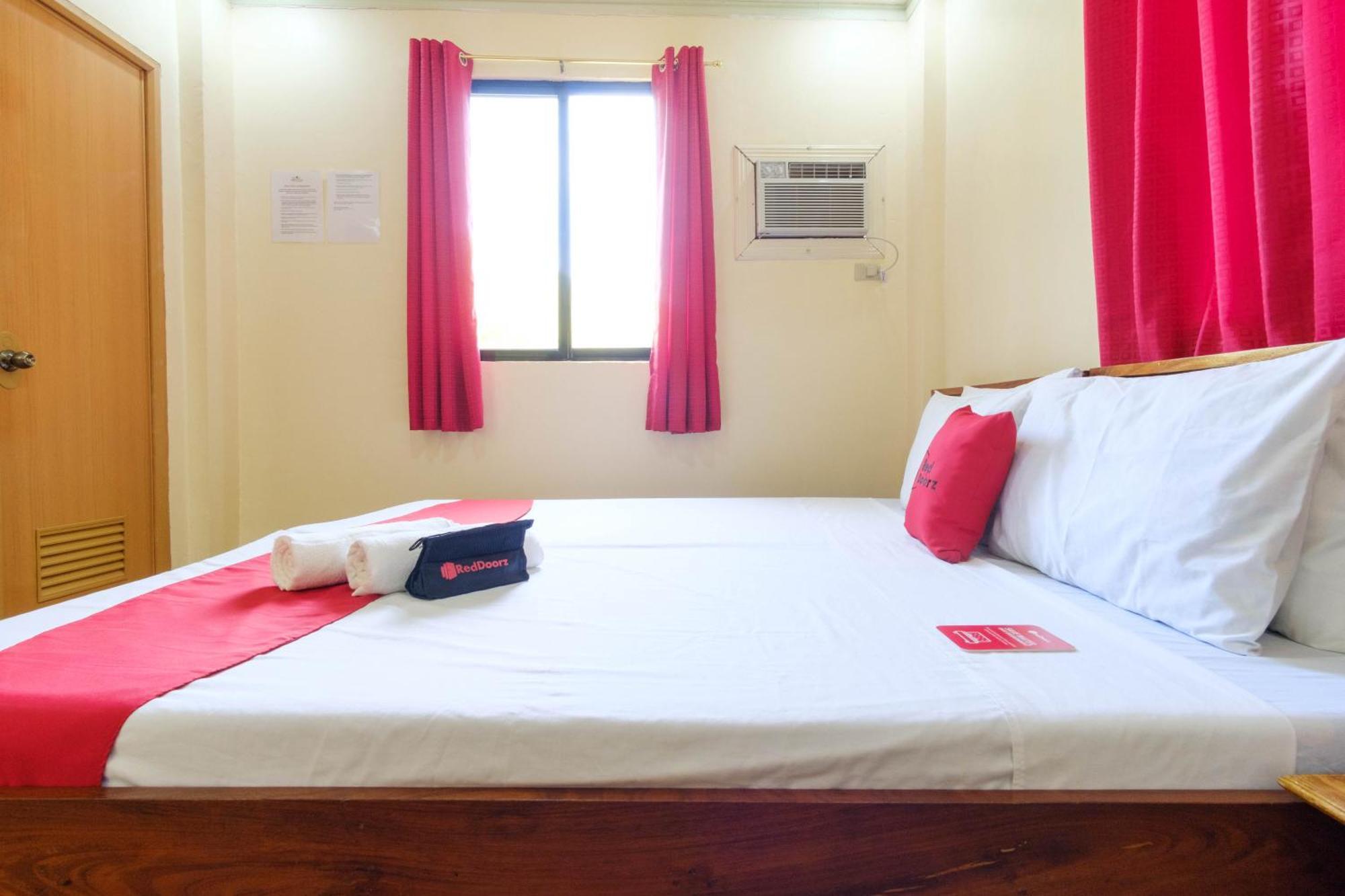 Reddoorz @ Poblacion 6 Đảo Coron Ngoại thất bức ảnh
